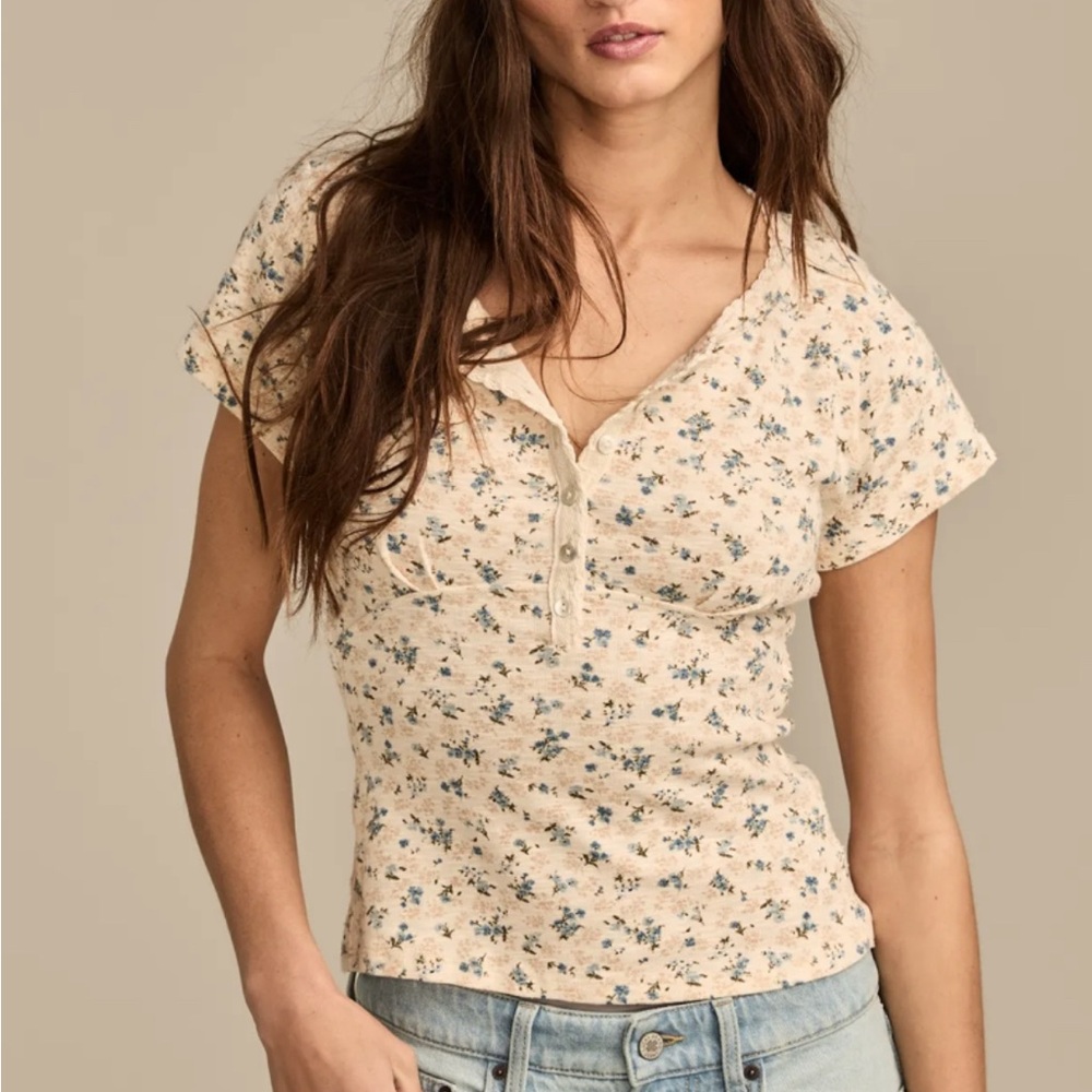 NWT - Lucky Brand Women's Light Blue Crochet Short Sleeve Babydoll tee